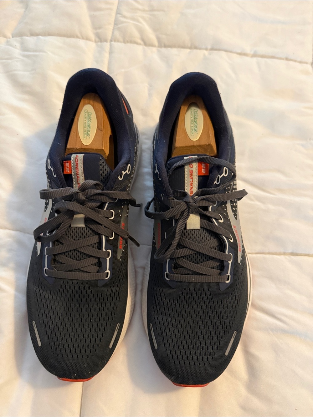 Brooks Men's Athletic Shoes in Navy with Gray and Red Trim